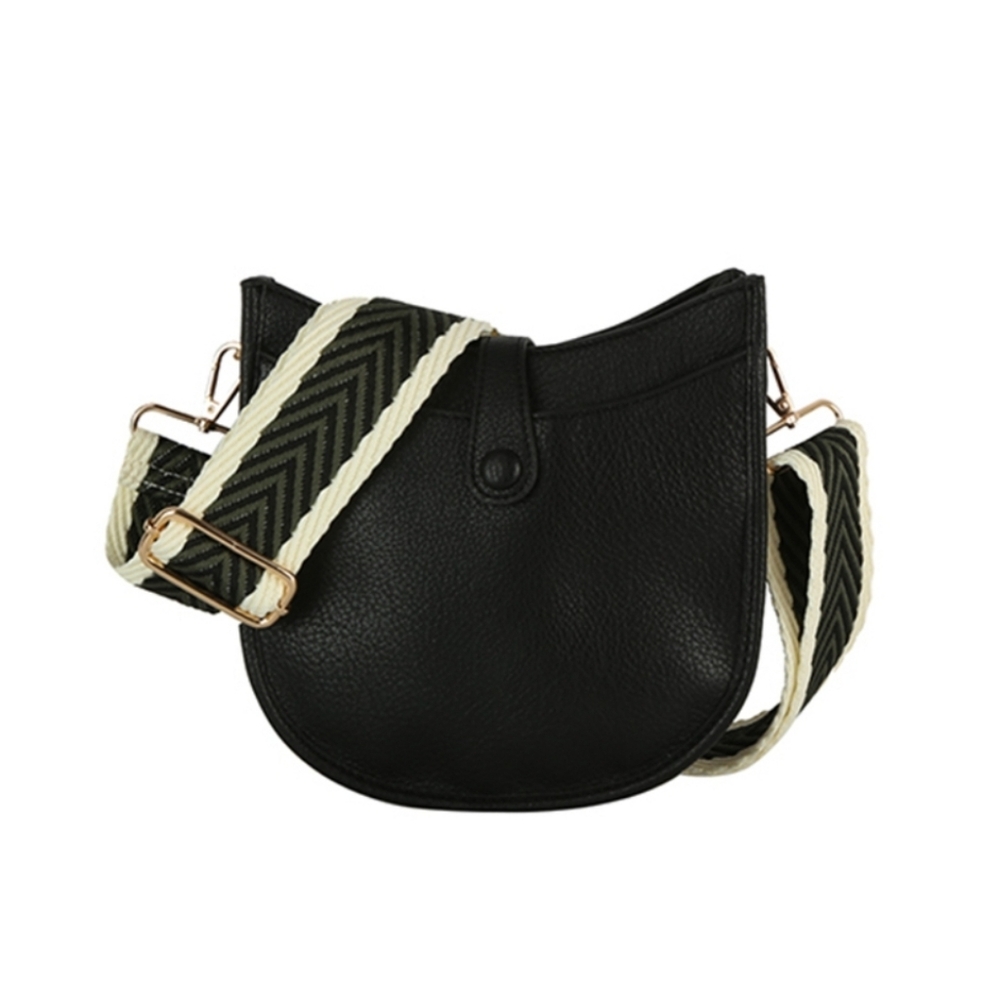 💥👜 Black Crossbody Bag w/ Guitar Strap 💥👜